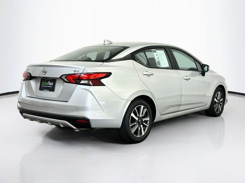 Used 2024 Nissan Versa SV FWD image 9