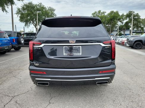 Used 2020 Cadillac XT6 Premium Luxury FWD image 8