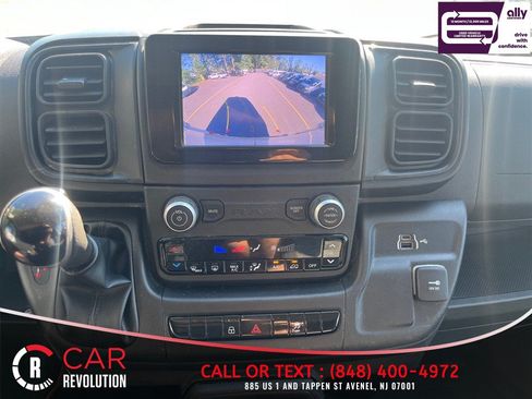 Used 2025 RAM ProMaster 2500 w/ Convenience Group FWD image 15