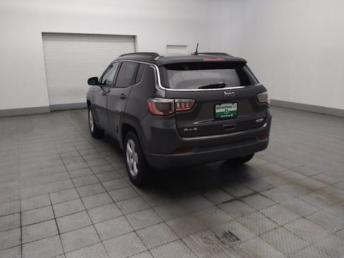 Used 2018 Jeep Compass Latitude w/ Popular Equipment Group AWD/4WD image 5