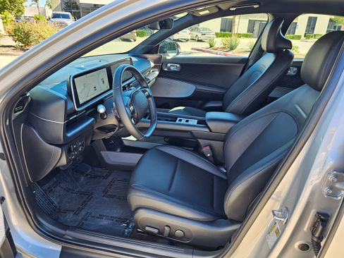 Used 2024 Hyundai Ioniq 6 SEL image 16