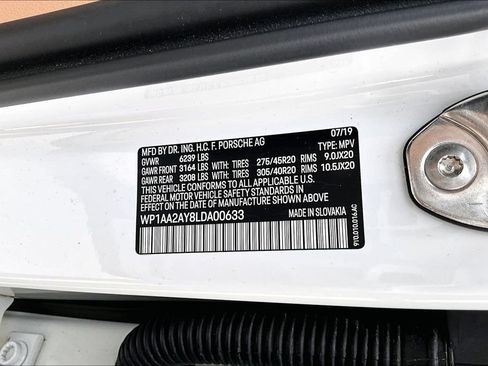 Used 2020 Porsche Cayenne AWD/4WD image 35