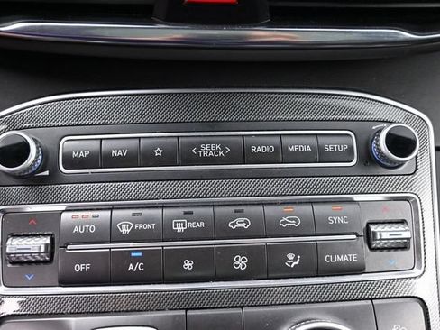 Used 2023 Hyundai Santa Fe SEL w/ Premium Package AWD/4WD image 25