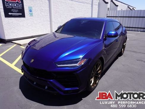 Used 2021 Lamborghini Urus AWD/4WD image 44