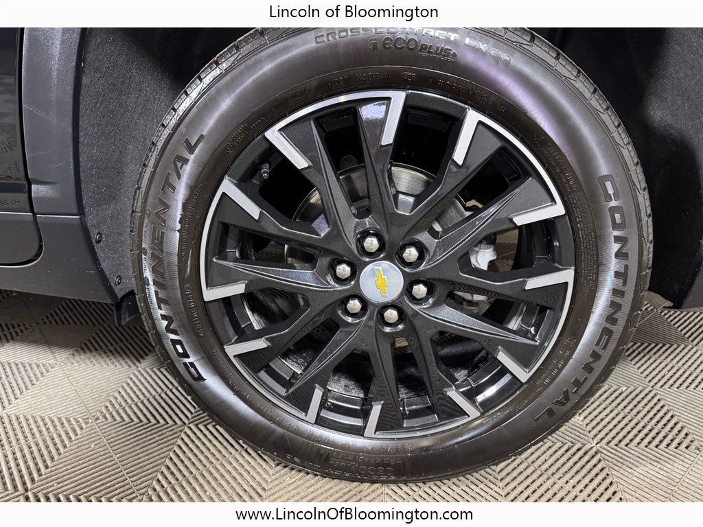 Used 2025 Chevrolet Traverse LT w/ Sun and Wheel Package AWD/4WD image 27
