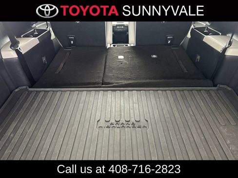 Used 2025 Toyota Grand Highlander AWD Hybrid image 21