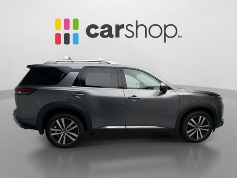 Used 2023 Nissan Pathfinder Platinum AWD/4WD image 6