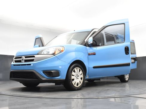 Used 2017 RAM ProMaster City Tradesman SLT w/ Rear Back-up Camera Group FWD image 37