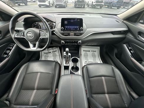 Used 2024 Nissan Altima 2.5 SR image 20