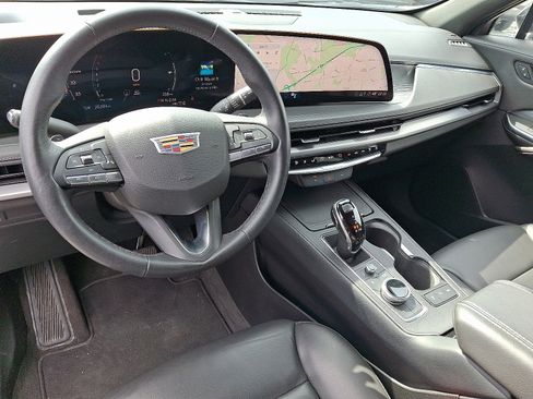 Certified 2025 Cadillac XT4 Premium Luxury image 15