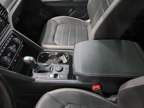 Used 2021 Volkswagen Atlas SEL Premium image 51