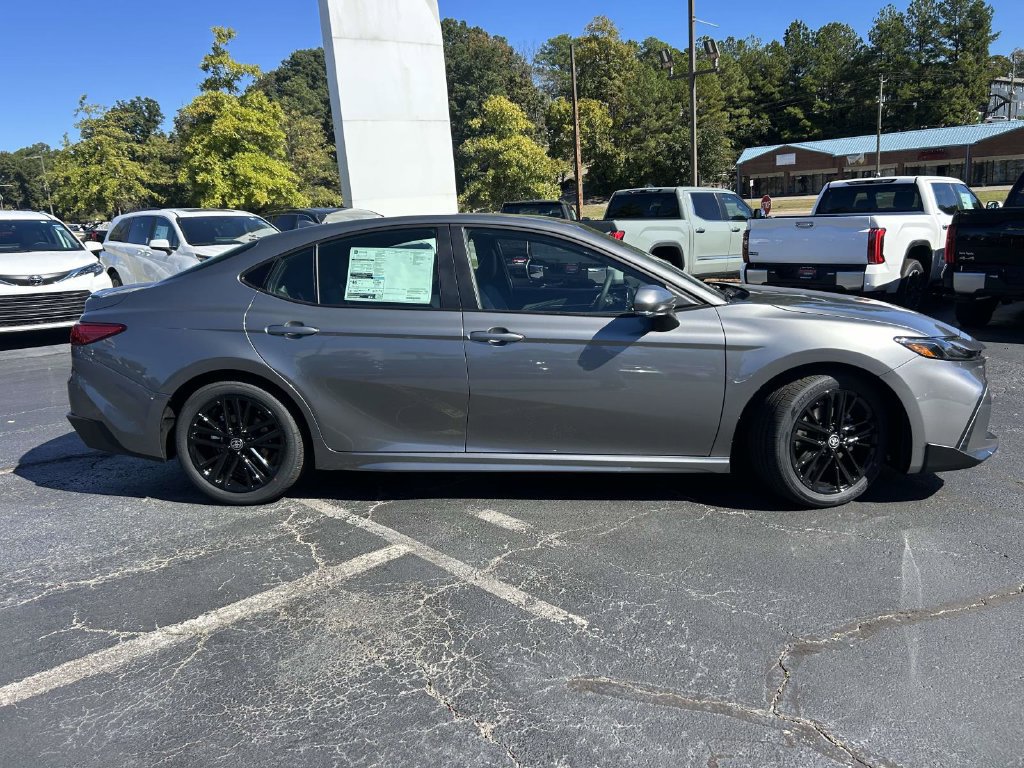New 2026 Toyota Camry SE FWD image 2