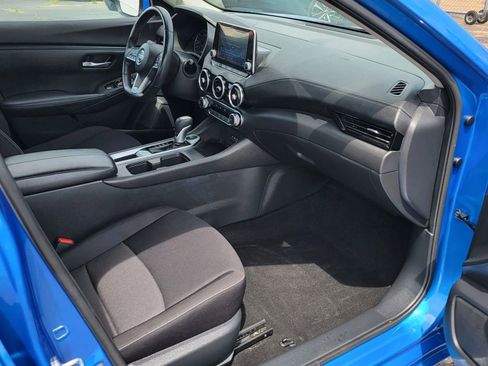 Used 2022 Nissan Sentra SV FWD image 11