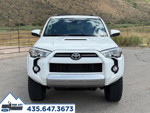 Used 2020 Toyota 4Runner TRD Off-Road AWD/4WD image 8