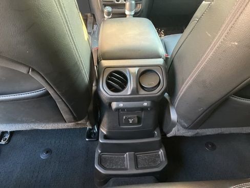 Used 2022 Jeep Wrangler Unlimited Sahara w/ Safety Group AWD/4WD image 14