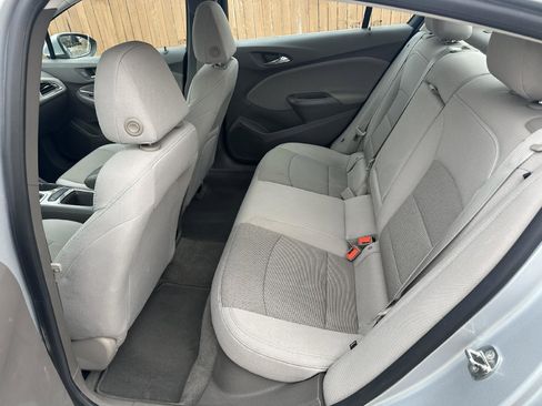 Used 2017 Chevrolet Cruze LT w/ Convenience Package image 15