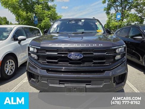 Used 2025 Ford Expedition Active AWD/4WD image 24