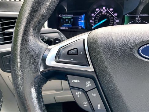 Used 2020 Ford Edge Titanium w/ Equipment Group 301A AWD/4WD image 24