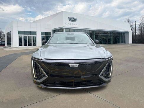 New 2026 Cadillac Lyriq Sport image 8