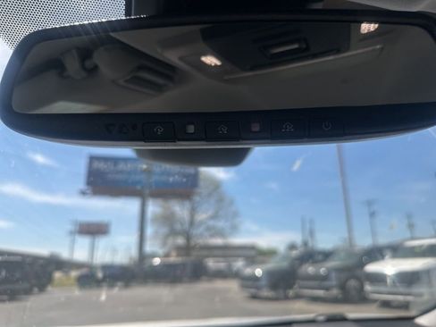 Used 2023 Toyota Camry XSE image 19