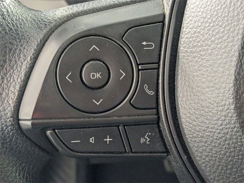 Used 2024 Toyota Corolla Cross L image 13