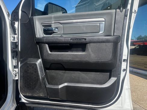 Used 2022 RAM 1500 Classic SLT w/ Trailer Tow Group AWD/4WD image 21
