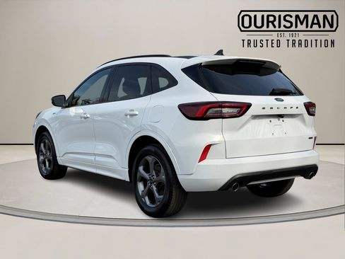 Used 2023 Ford Escape ST-Line Select AWD/4WD image 4