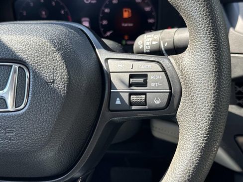 Used 2023 Honda Accord EX image 9