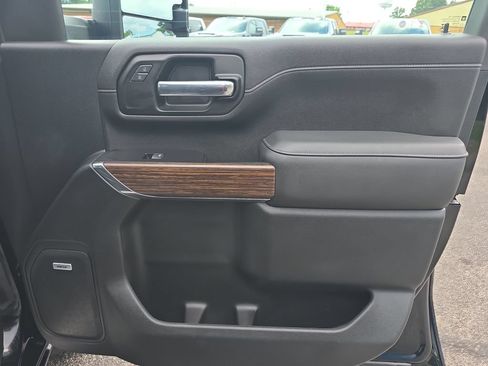 Used 2022 Chevrolet Silverado 2500 High Country AWD/4WD image 25