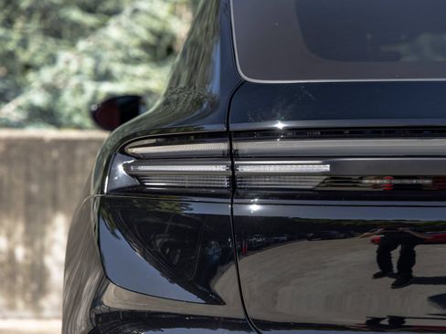New 2026 Porsche Macan 4 Electric AWD/4WD image 21