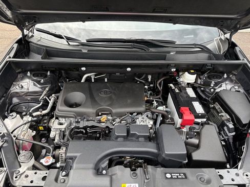 Certified 2025 Toyota RAV4 XLE AWD/4WD image 8