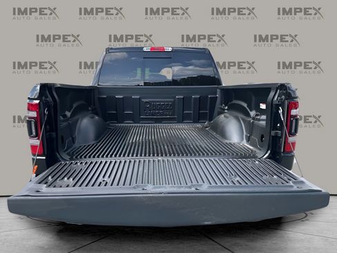 Used 2022 RAM 1500 Laramie AWD/4WD image 30