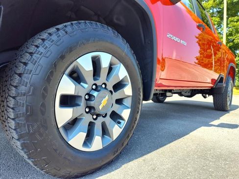 Used 2024 Chevrolet Silverado 2500 Custom w/ Custom Value Package image 25