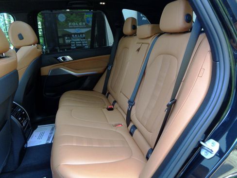 Used 2022 BMW X5 xDrive40i AWD/4WD image 16