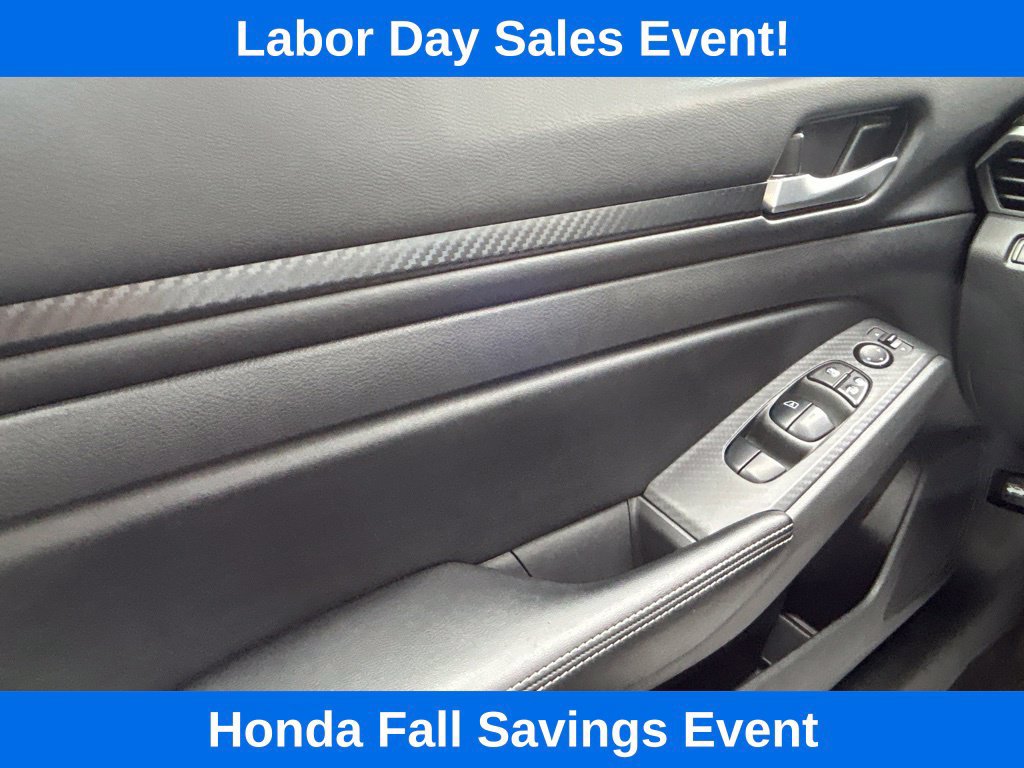 Used 2025 Nissan Altima 2.5 SV FWD image 16