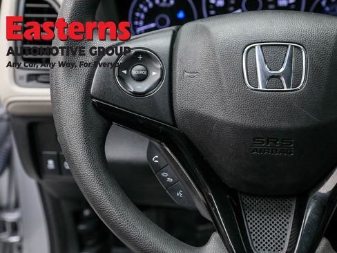 Used 2022 Honda HR-V LX image 15