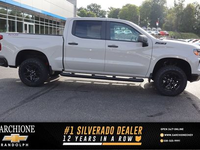 New 2026 Chevrolet Silverado 1500 Custom Trail Boss w/ LPO, Dark Essentials Package