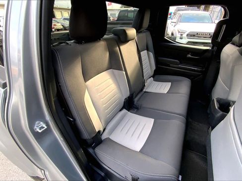 Used 2024 Toyota Tacoma TRD Sport image 19