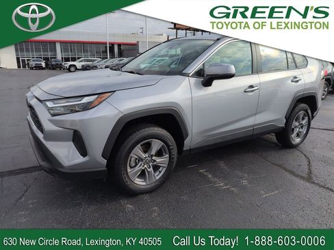 Certified 2025 Toyota RAV4 XLE AWD/4WD image 1