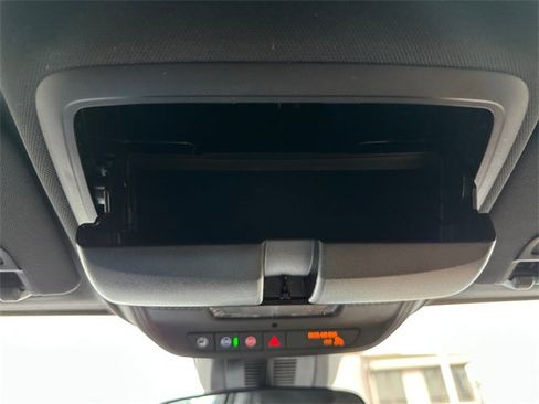 Used 2025 Chevrolet Equinox ACTIV image 29