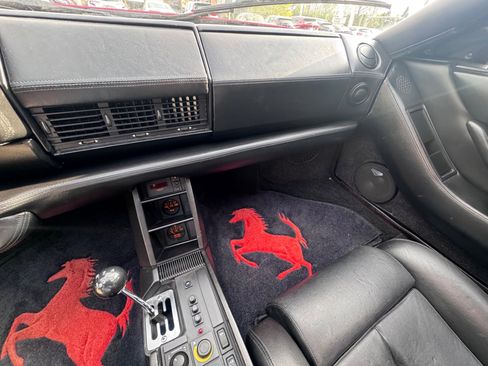 Used 1990 Ferrari Testarossa RWD image 13