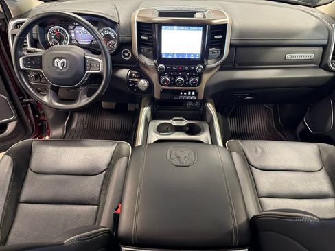 Used 2022 RAM 1500 Laramie AWD/4WD image 5