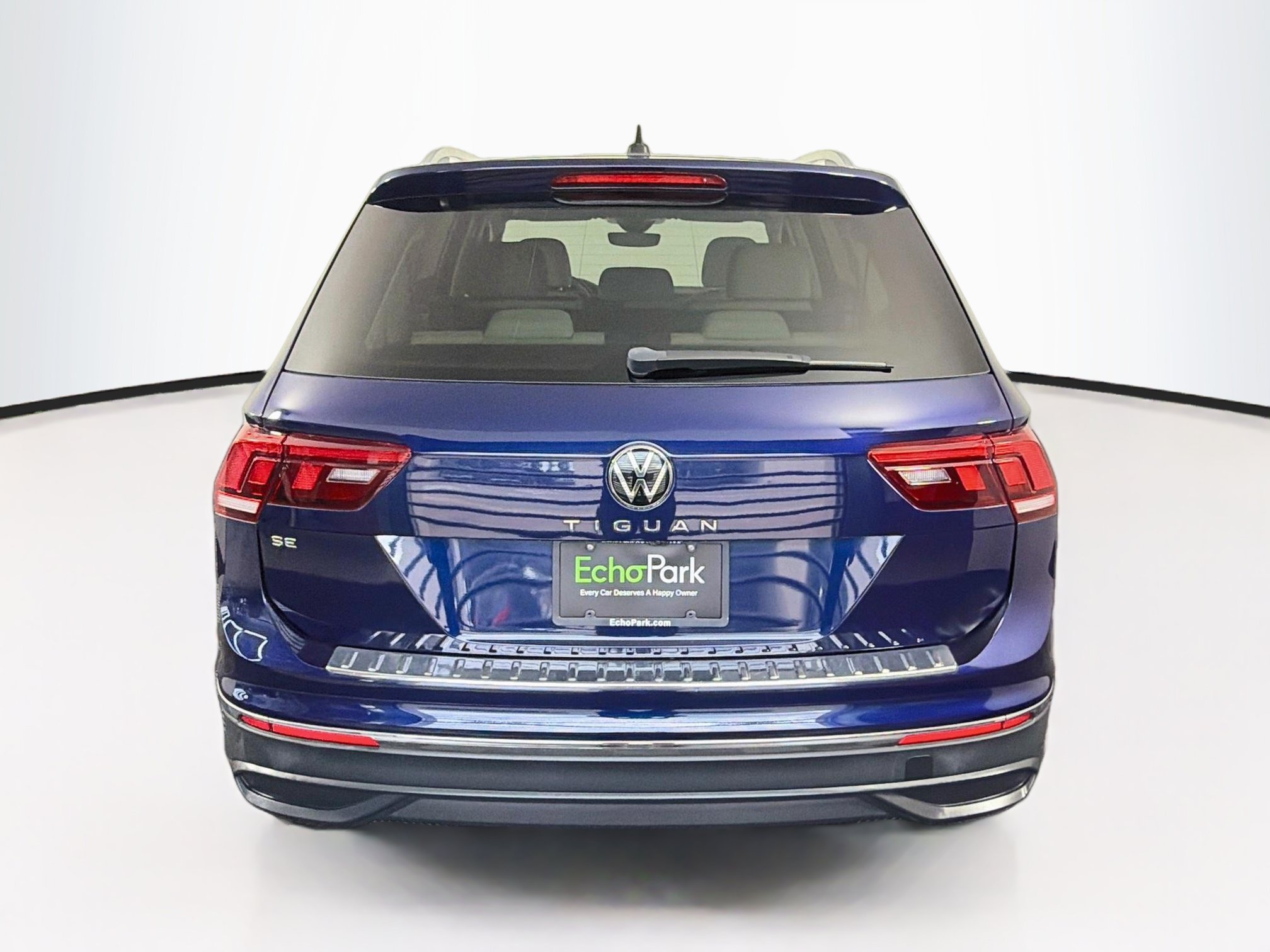 Used 2023 Volkswagen Tiguan SE FWD image 7