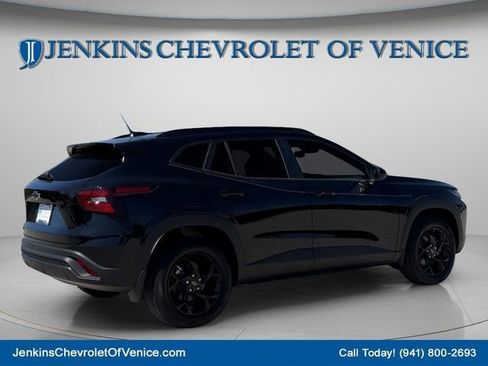 New 2026 Chevrolet Trax LT w/ Driver Confidence Package image 15