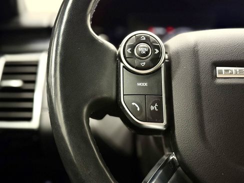 Used 2018 Land Rover Discovery HSE Luxury AWD/4WD image 18