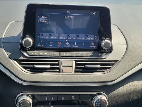 Used 2025 Nissan Altima 2.5 S FWD image 20