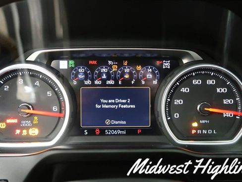 Used 2022 Chevrolet Silverado 2500 High Country image 32