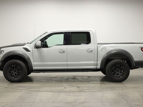 Used 2017 Ford F150 Raptor w/ Equipment Group 802A Luxury image 5