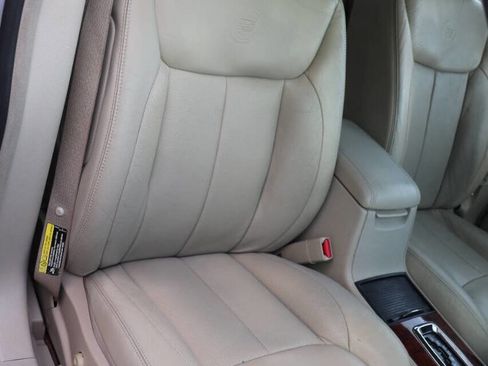 Used 2006 Cadillac DTS Luxury II w/ Sun And Sound Package image 25