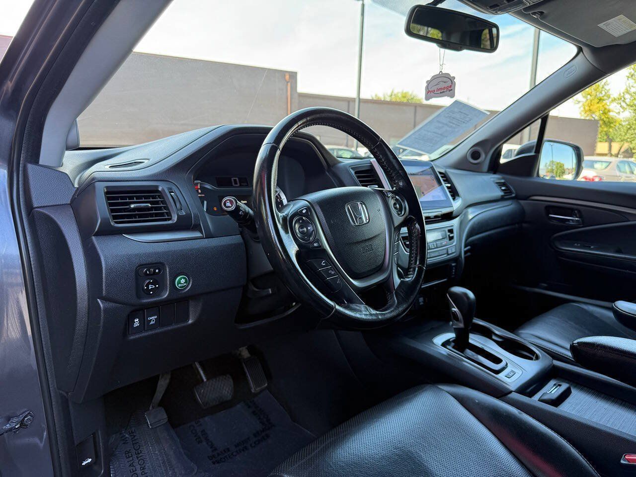 Used 2017 Honda Ridgeline RTL-T image 13